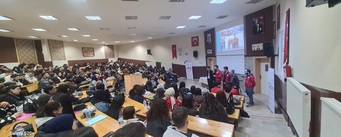 TOGÜ Zile Yerleşkesi'nde TEKNOFEST ve Yarışmalar Koordinatörlüğü Tanıtım Etkinliği Gerçekleştirildi!